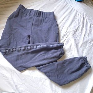medium gymshark lavender sweatpants